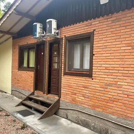 Suites Aconchego Do Centro - Localizado No Centro Canela Exterior foto